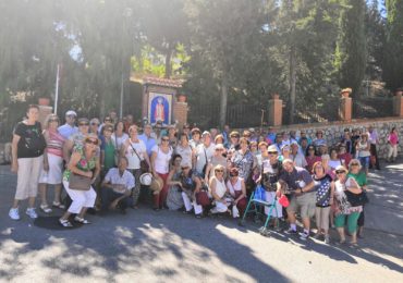 El Ayuntamiento puso a su disposición de manera gratuita dos autobuses, con 110 plazas en total