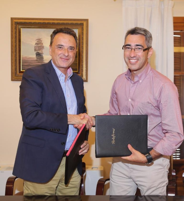 “Tras la firma de hoy comenzaremos la redacción del proyecto, y posteriormente la búsqueda de financiación para una infraestructura que tendrá un coste aproximado de 1.300.000 euros”, ha detallado Navas