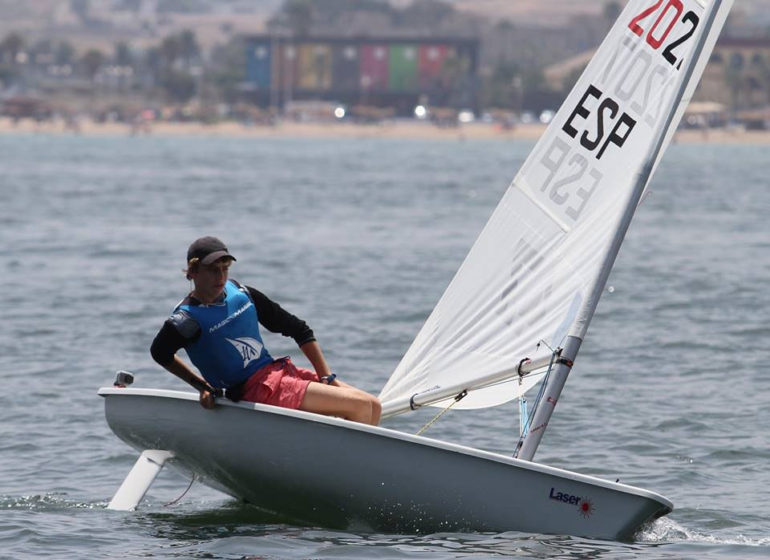 Alfie Bannister, Carlos Sánchez y Rodrigo Sánchez copan el pódium en Clase Láser 4.7