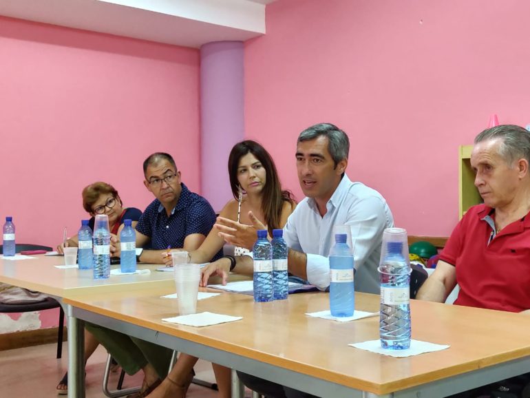 La reunión trató sobre políticas sociales