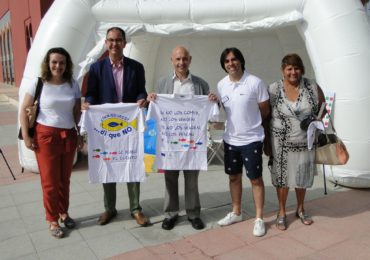 “Esta campaña viene muy bien para concienciar tanto a chiringuitos como a turistas” - Encarnación Cortés