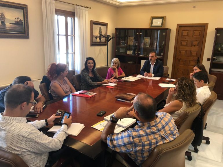 Centraron la nueva Ordenanza Municipal de Comercio Ambulante y el Proyecto de Mercado de Abastos