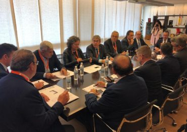 -Con el fin de reclamar más financiación y planes de reconversión de destinos pioneros como Torremolinos