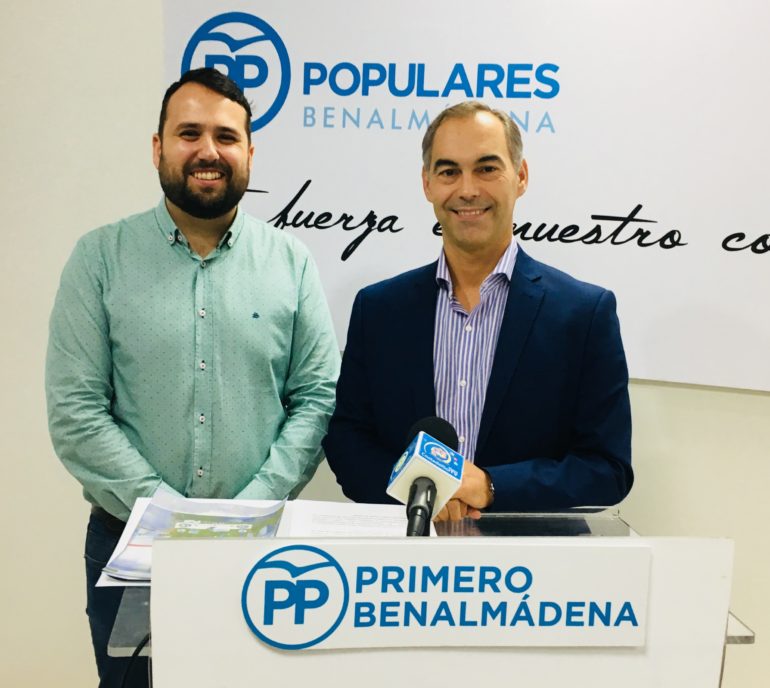 -Candidato del PP Juan Antonio Lara y el Secretario local Juan Olea