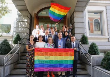 El PSOE pide en el Congreso el reconocimiento del Pasaje Begoña de Torremolinos y defensa de los derechos LGTBI