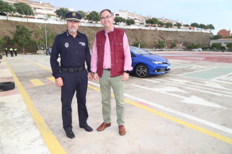 “Con este curso nuestros agentes pueden conocer qué tipo de respuesta en caso de emergencia pueden tener los vehículos híbridos” -Francisco Zamora