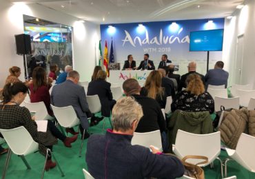 Escarrer ha respaldado la gestión del alcalde y ha resaltado la reinvención de Torremolinos en los tres últimos años