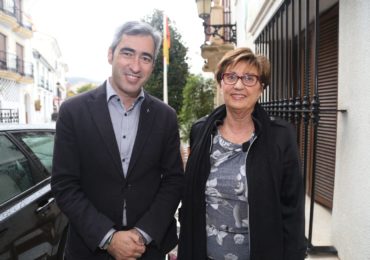 El incentivo para la creación de contratos fijos y el apoyo a los autónomos vertebran las propuestas socialistas en materia de empleo