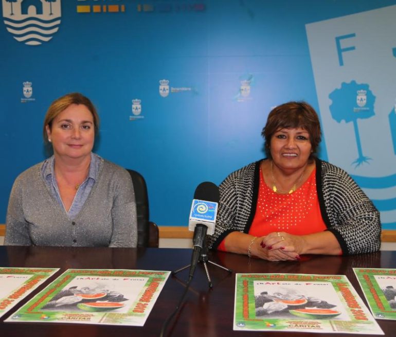 “Los hoteles Sunset Beach y Best Tritón han donado fruta para los colegios y edificios municipales”, ha destacado el concejal de Comercio, Bernardo Jiménez