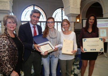 Los premios han sido para Lourdes Huerta Navarro y María de la Paz Miguel Suardiaz