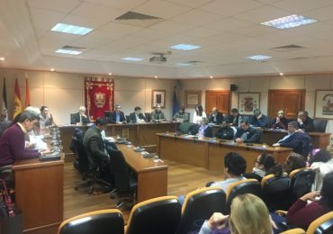 Se ha celebrado un pleno extraordinario en el que se ha aprobado declarar a Benalmádena municipio contra la violencia de género