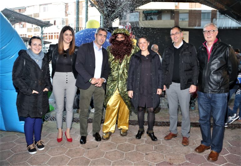 Sus majestades serán recibidos por el alcalde, Víctor Navas, y otros miembros de la corporación en la Dársena de Levante del Puerto Deportivo a las 11.30