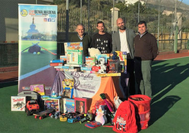 La entrega oficial tuvo lugar en las instalaciones deportivas del Retamar