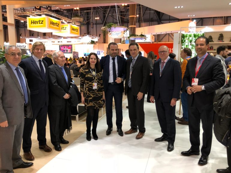 El consistorio solicitará la Bandera Azul para las cuatro playas, invertirá en parques infantiles y en una nueva zona de baño adaptado