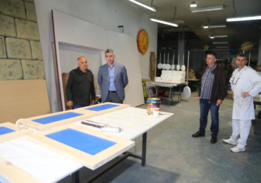 Con el fin de comprobar el destino de la inversión en material y equipos