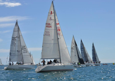 ‘Rebalaje’, ‘Victoria V’ y ‘Elamar’ se impusieron con claridad en estas regatas, que son puntuables para el Campeonato de Andalucía de Clase Crucero