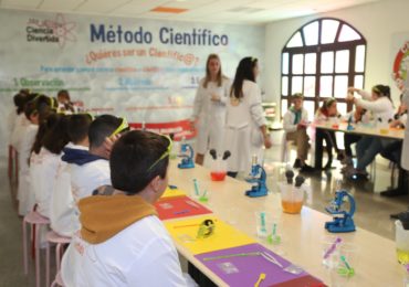 Este proyecto distribuye a toda la provincia una metodología de aprendizaje muy singular de la ciencia en las aulas