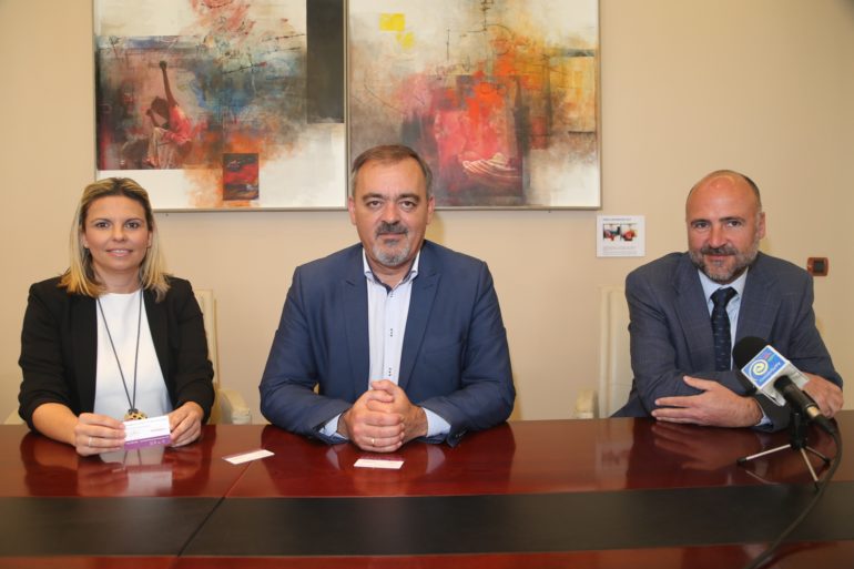 “Para solicitar la tarjeta pueden dirigirse a la sede de Innoben en el Centro Náutico, o pedirla escribiendo un email a info@innoben.es”, ha explicado Eva Fortes.