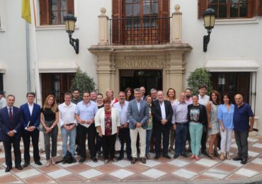 La jornada plenaria ha sido especialmente emotiva, ya que antes del cierre de la sesión se han despedido los 13 concejales que no estarán en el pleno durante la próxima legislatura 2019-2023