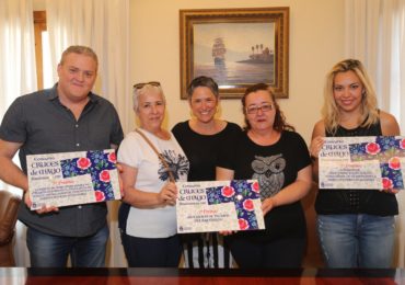 “Los integrantes de los colectivos ponen mucha intensidad y dedicación para que no se pierdan las tradiciones”, ha valorado la concejala de Tradiciones Populares, Ana Scherman