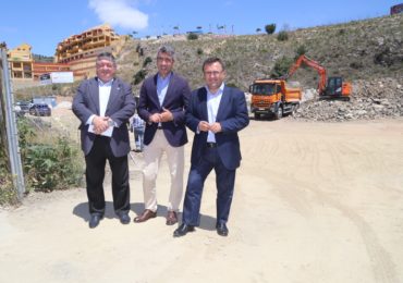 El concejal de Vías y Obras, Óscar Ramundo, ha informado que la empresa también ha finalizado la creación de un carril adicional en la avenida Voluntarios de Protección Civil