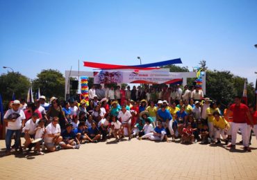 El evento contó con la presencia de la cónsul de Filipinas en Málaga,
Rosa Esther Aguera de Ales, y representantes de diferentes asociaciones
de filipinos de la Costa del Sol.