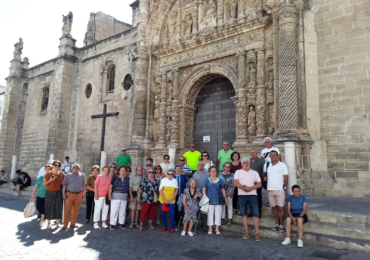 La concejala de Tercera Edad, Irene Díaz, ha acompañado a los participantes