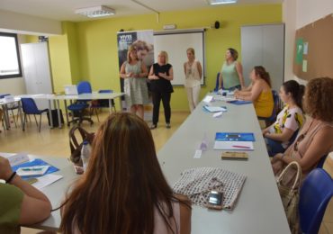 Vives Emplea quiere mejorar las posibilidades de insercción laboral de desempleados
