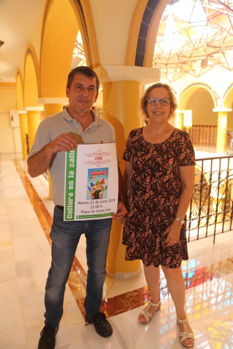 La playa de Santa Ana acogerá mañana 23 de julio a las 22.00 horas la proyección de la película de animación ‘Sherlock Gnomes’