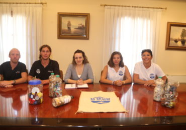 La concejala de Playas Encarnación Cortés presenta las jornadas en colaboración con la asociación  ‘Mi Moana’