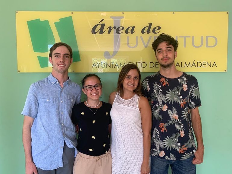 La edil ha establecido con los representantes de la asociación un calendario mensual de reuniones “para realizar un seguimiento constante de la asociación y las iniciativas que organice”.