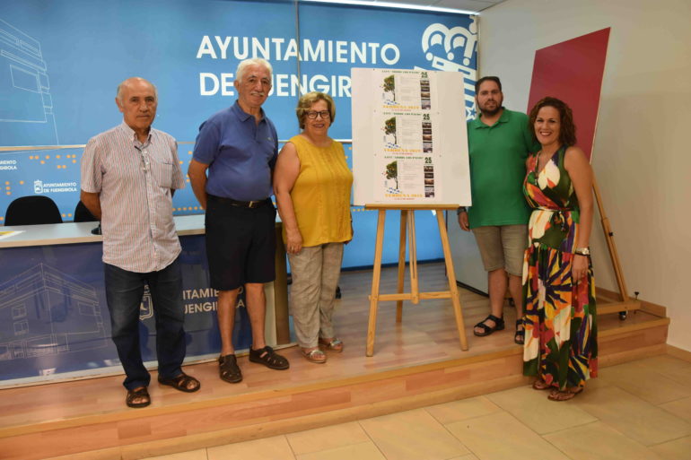 Isabel Moreno y directiva AVV El Árbol- Verbena Los Pacos 2019