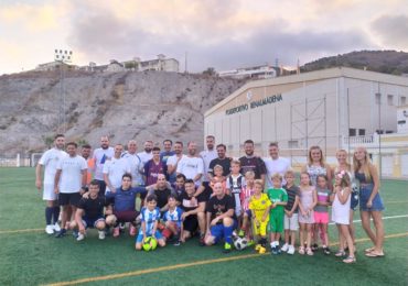 La concejala de Festejos, Pilar Ramírez, acudió en representación del equipo de gobierno