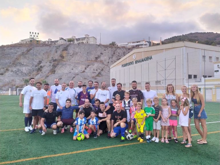 La concejala de Festejos, Pilar Ramírez, acudió en representación del equipo de gobierno