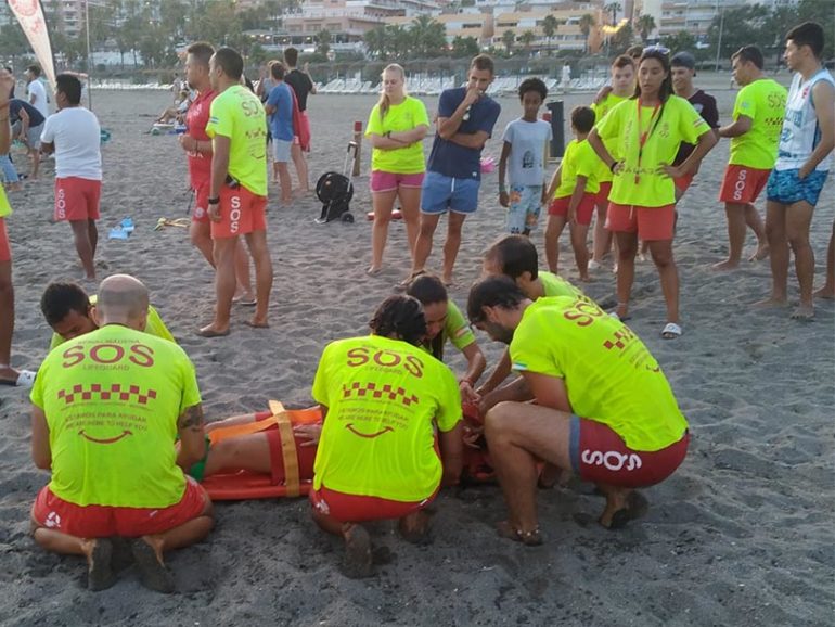 La jornada se organizó en torno a tres pruebas: carrete de rescate, tablero espinal y relevo
