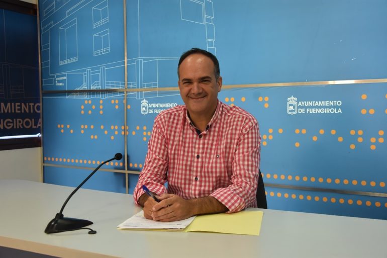 Francisco Javier García Lara informa sobre cursos de inglés para comerciantes