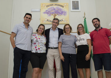 “Quiero reivindicar, una vez más, a la Junta de Andalucía la necesidad de que en Benalmádena se afronte con urgencia la construcción de nuevas infraestructuras educativas, entre ellas, un nuevo colegio de Infantil y Primaria y un nuevo instituto de Enseñanza Secundaria”, ha solicitado el alcalde de Benalmádena, Víctor Navas