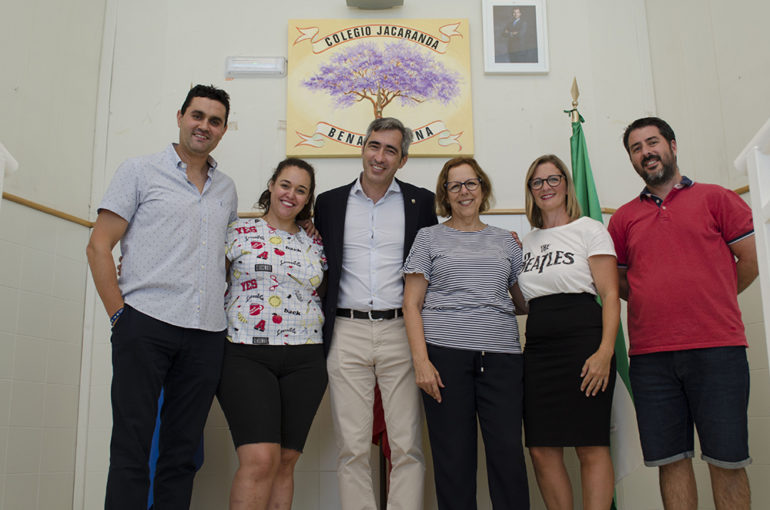“Quiero reivindicar, una vez más, a la Junta de Andalucía la necesidad de que en Benalmádena se afronte con urgencia la construcción de nuevas infraestructuras educativas, entre ellas, un nuevo colegio de Infantil y Primaria y un nuevo instituto de Enseñanza Secundaria”, ha solicitado el alcalde de Benalmádena, Víctor Navas