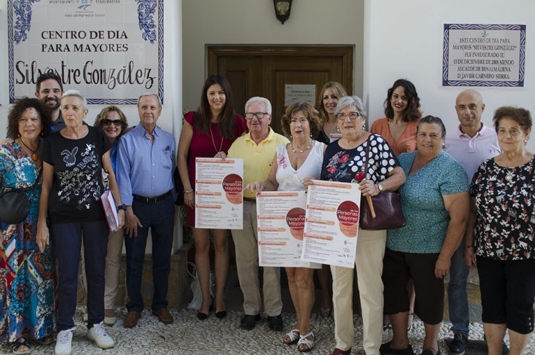 Una charla sobre envejecimiento activo, un maratón de poesía, una pasarela solidaria, encuentro con personas mayores y jornadas de convivencia serán algunas de las propuestas de esta segunda edición