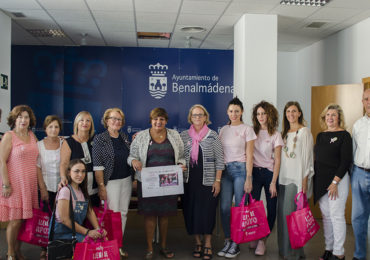‘Guez’, ‘Floristeria Inma’ y ‘Miss Clumsy’ también han resultado distinguidos en un concurso organizado con motivo de la celebración del Día Mundial del Cáncer de Mama el próximo 19 de octubre