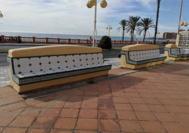 “Con el cambio a color duna pretendemos homogenizar los colores del mobiliario urbano en las zonas públicas del municipio”, ha apuntado el edil