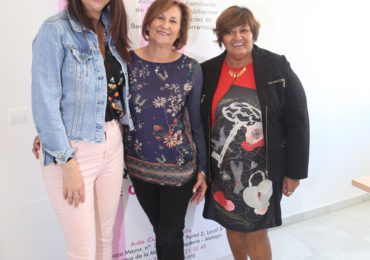 “Es importante recordar que el Alzheimer y otras demencias es un problema que puede golpear a cualquier persona o familia, así que todo el apoyo que podamos brindar a AFAB es muy bien recibido”, ha apuntado la concejala de Bienestar Social, Alicia Laddaga