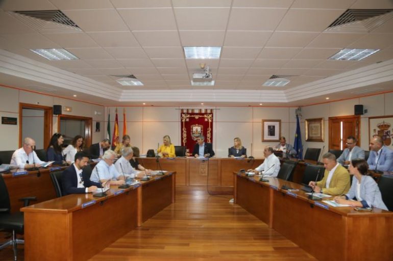 Hoy se ha celebrado la primera Mesa del Turismo de la legislatura, en la que se ha presentado un estudio del  Patronato de Turismo de la Costa del Sol en el que se recoge que el 71% de los visitantes repiten