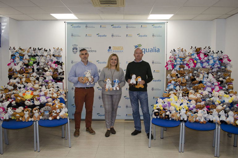 “Es ya una costumbre que Emabesa coopere con nuestra cabalgata, en una clara vocación de servicio público hacia el pueblo y sus tradiciones”, ha destacado el jefe de Servicios Generales de Emabesa, Eduardo Gómez