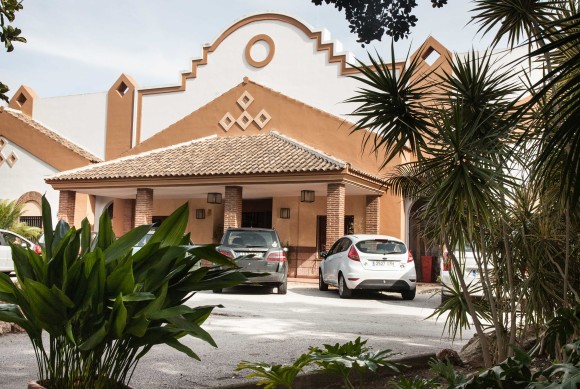 Entre los proyectos que se llevarán a cabo está la instalación de una barrera protectora para los peatones en el Camino de los Pinares