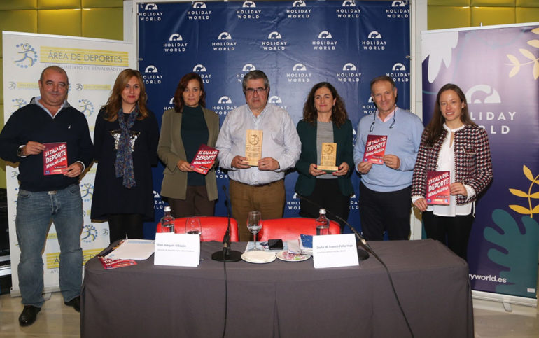 “Este año los trofeos están por primera vez elaborados con materiales 100% reciclables, y han sido realizados por alumnos del Centro Ocupacional de Benalmádena”, ha destacado el director técnico del Patronato Deportivo Municipal (PDM), Juan Carlos Maestro