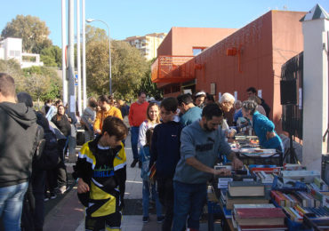 A esta cifra hay que sumar los 2.562 euros procedentes del mercadillo semanal que, a lo largo del año, todos los martes y miércoles tiene lugar en la recepción de la Biblioteca