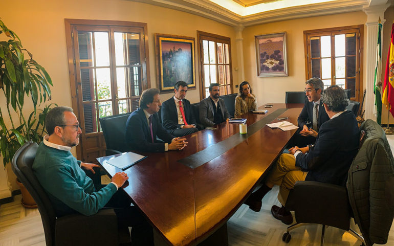 “La dirección de la APPA ha puesto en valor la gestión realizada en el Puerto Deportivo durante el último periodo, y han asegurado que supone un ejemplo para el resto de Andalucía”, ha destacado el alcalde de Benalmádena, Víctor Navas