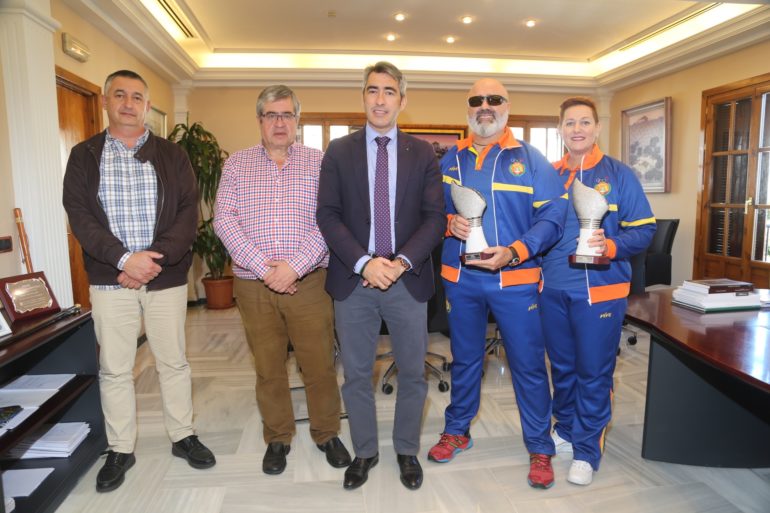 El tirador pertenece al Club Deportivo Tiro Olímpico Arroyo de la Miel 222