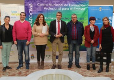 El alcalde y el concejal de Empleo mantuvieron el encuentro con los alumnos